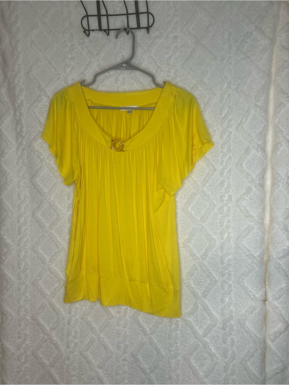 Spense Women’s Bright Yellow Short Sleeve Scoop Neck Top with Decorative Ring